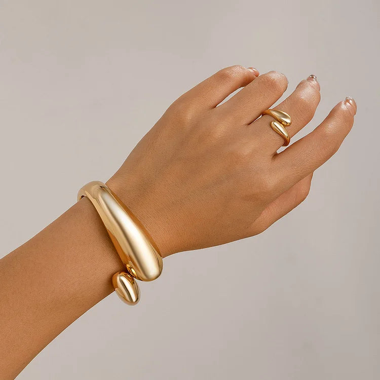Shiny Cross Bracelet - Celina