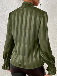 Satijnen Dames Blouse Met Lange Mouwen En Shirred Kraag – Noëlle