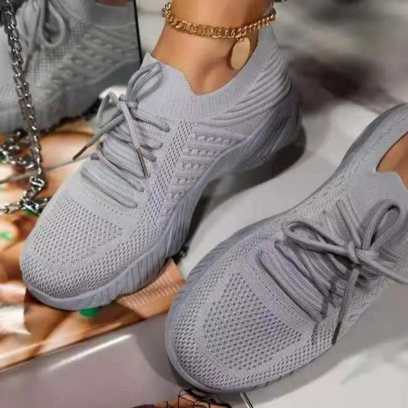 Breathable chunky women's sneakers with laces – Saphira