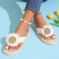 Boho Slip-On Sandals with Flower Detail – Marivi