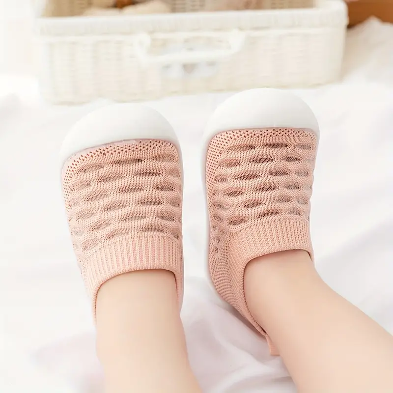 FlexiSteps – Breathable Barefoot Shoes for Toddlers