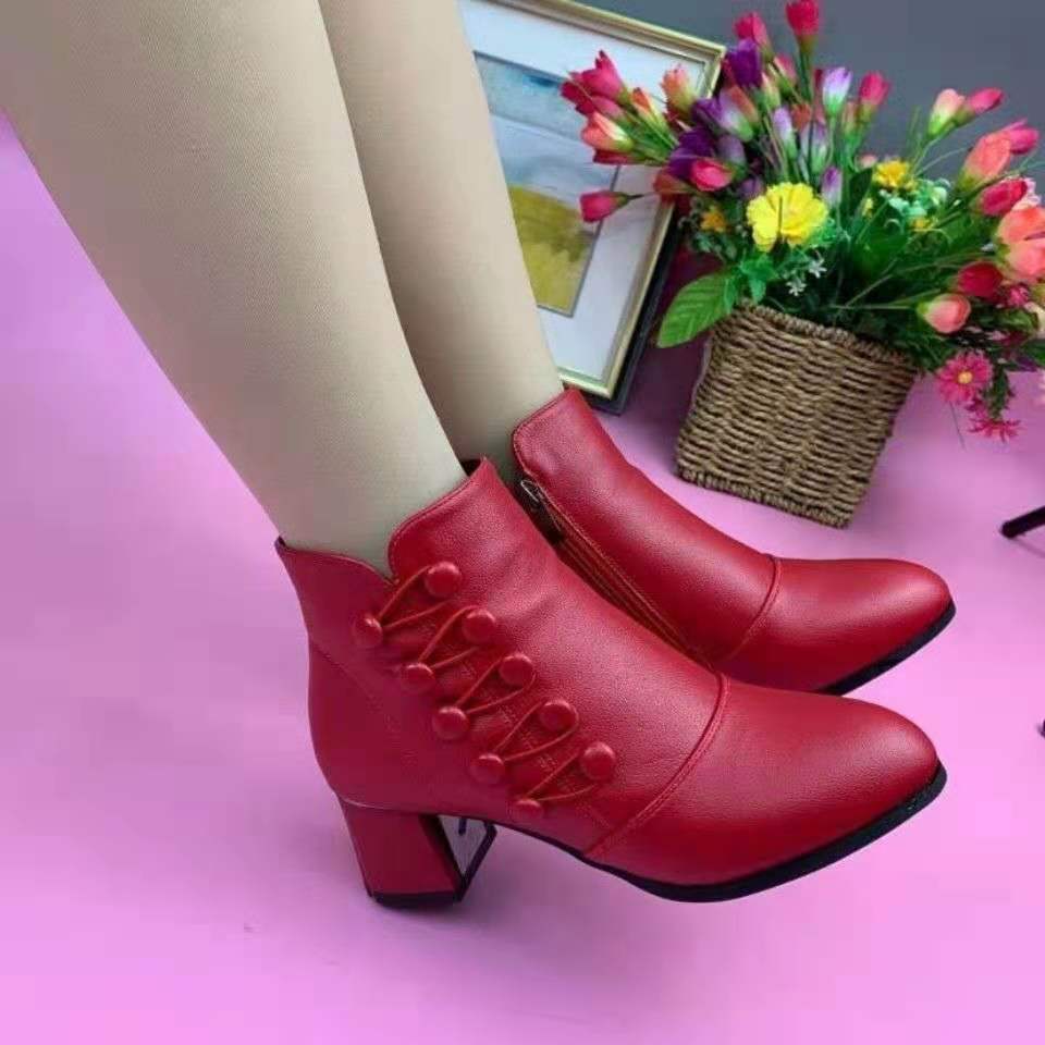 Stylish Ankle Boots with Heels - Isabella