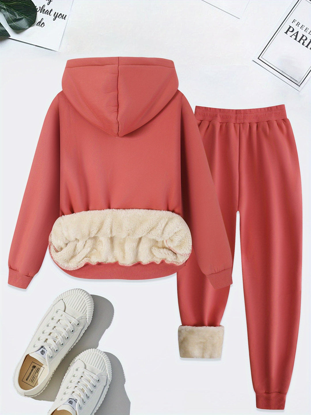 Warm Two-Piece Women's Set with Heart Print - Bella