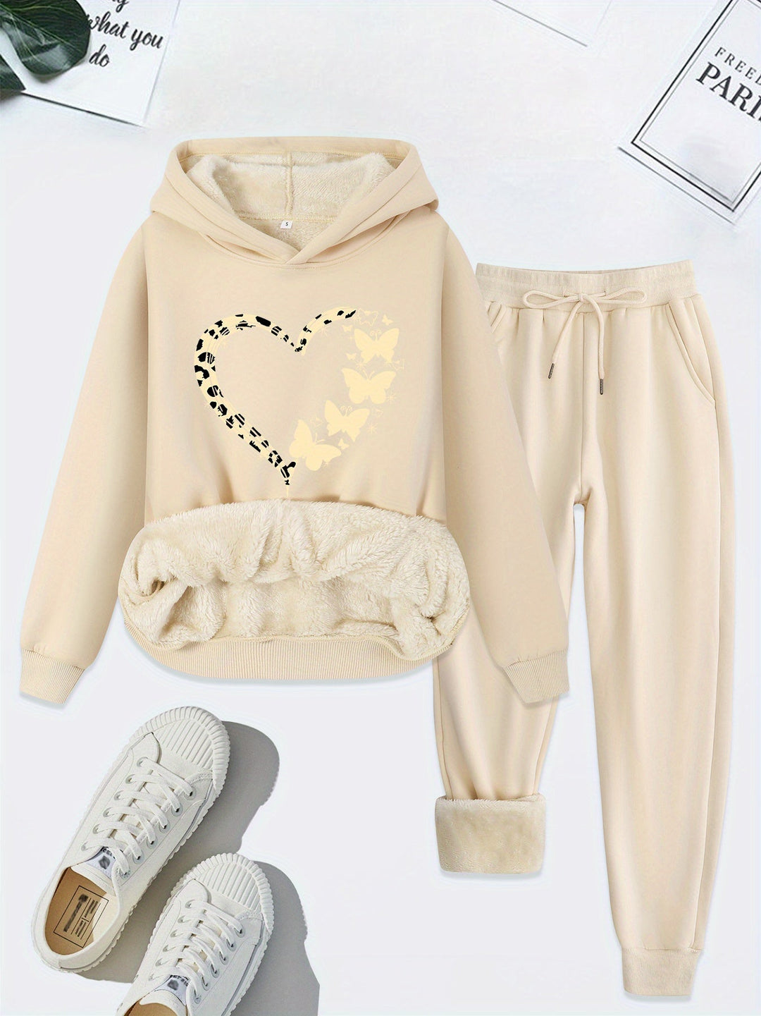 Warm Two-Piece Women's Set with Heart Print - Bella
