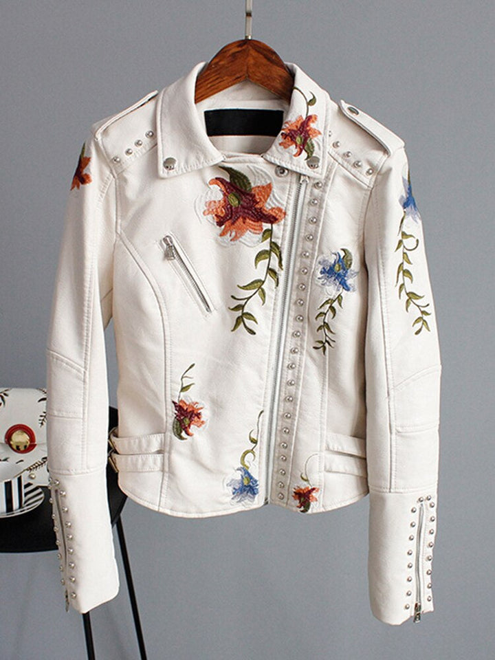Short-cut women's jacket made of synthetic leather with zipper - Rona
