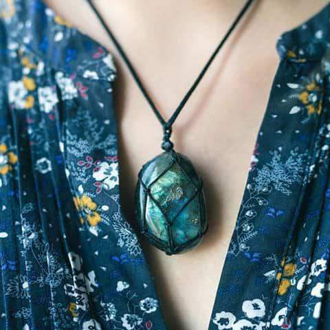 Drakenhart Labradoriet Ketting - Astrid