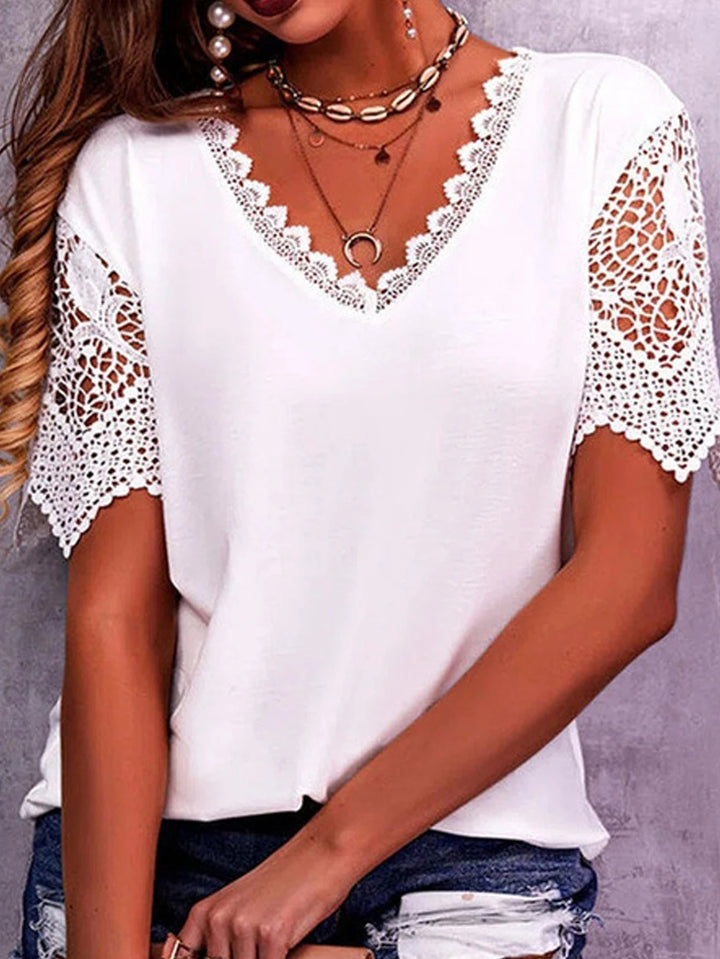 Sammy Jackson™ Esmee Plus-Size T-Shirt | Stylish & Casual