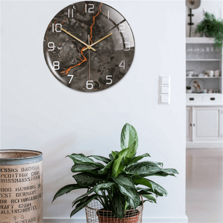 Stijlvolle Wandklok met Marmeren Textuur - MarbleTime