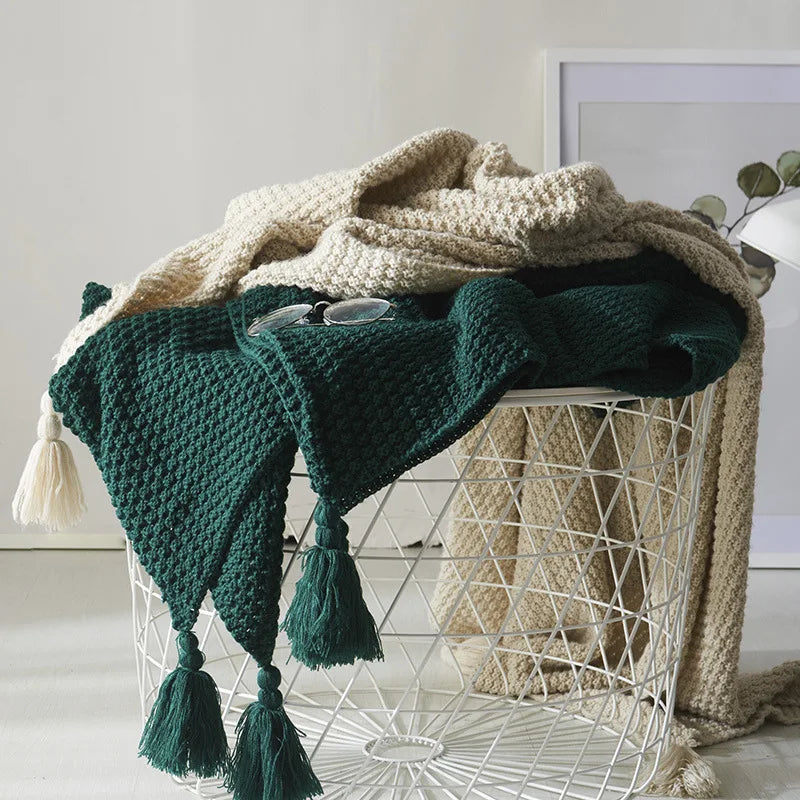 Knitted Wool Blanket with Tassels - NordicCozy
