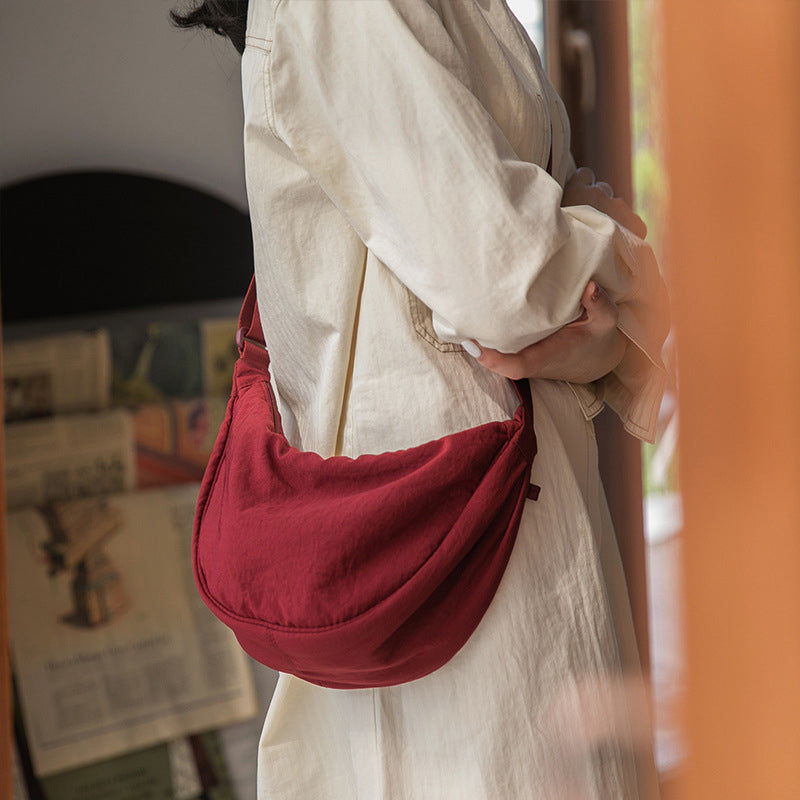 Stijlvolle Half Moon Crossbody Bag - Luna