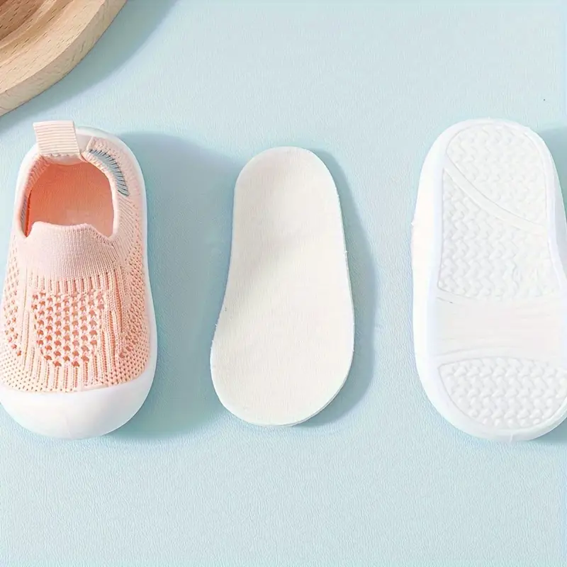 StepEase – Flexible Barefoot Sneakers for Kids