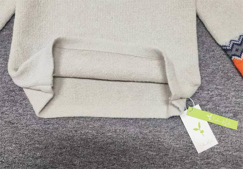 Skandynawski modny sweter z żywym wzorem - NordicChic