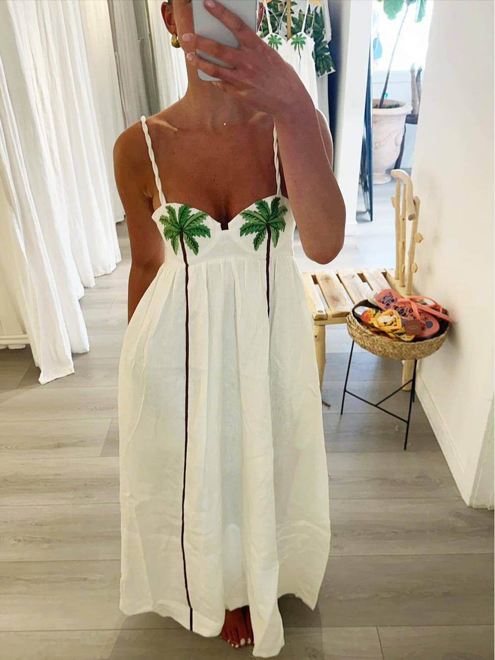 Trendy shoulder dress with tropical palm print – Estelle