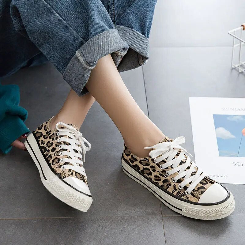 Stylish Leopard Print Women's Sneakers – Savannah