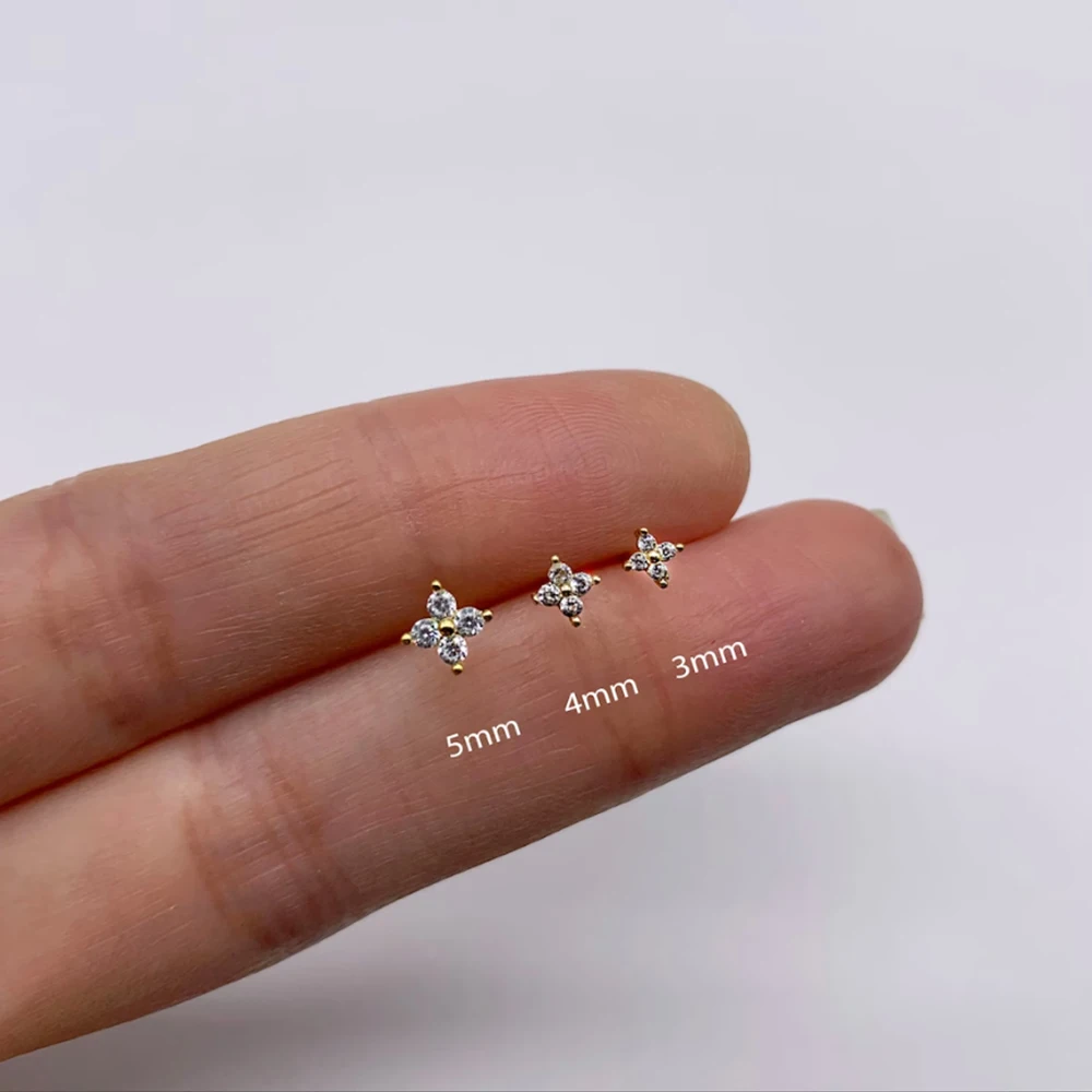 Delicate Flower Stud Earrings - Sophie