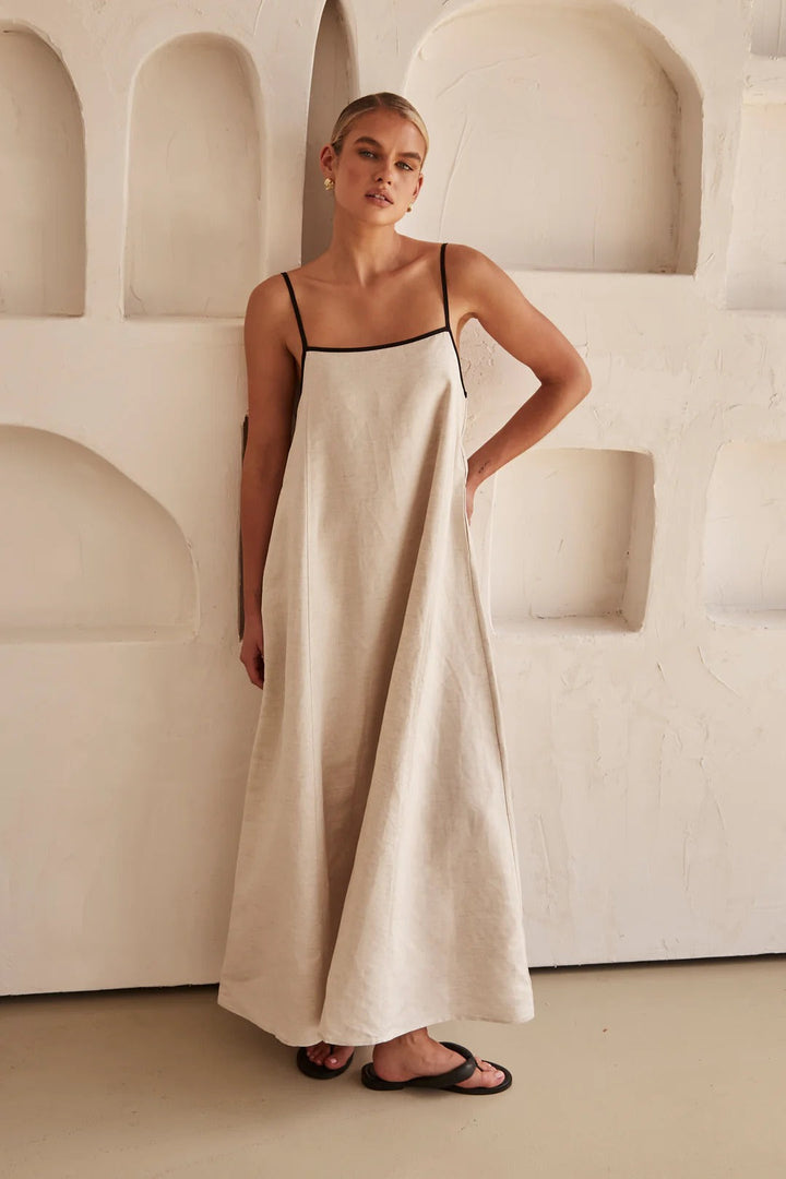 Beige Summer Dress with Feminine Silhouette – Isara