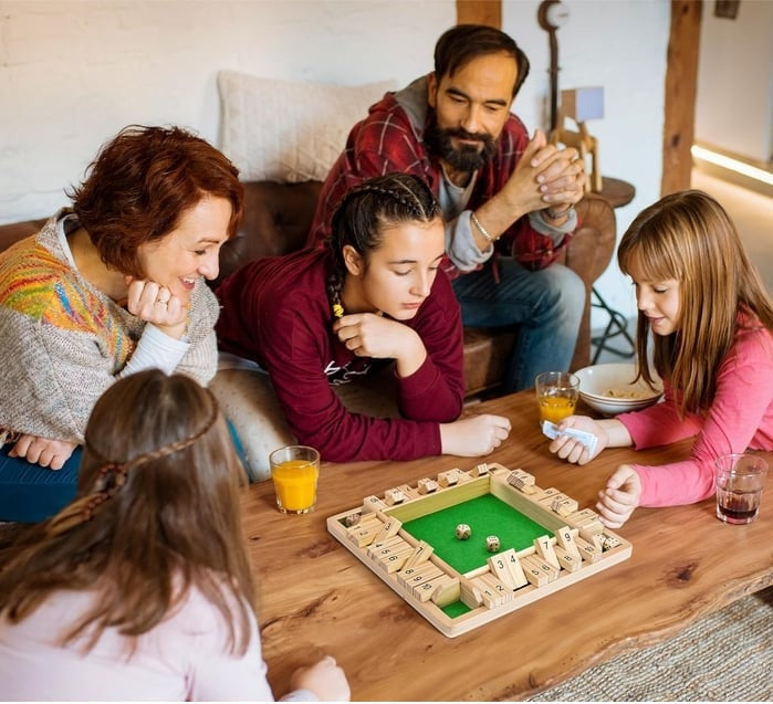 Strategic Dice Game – CloseBox