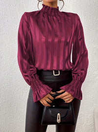 Satijnen Dames Blouse Met Lange Mouwen En Shirred Kraag – Noëlle