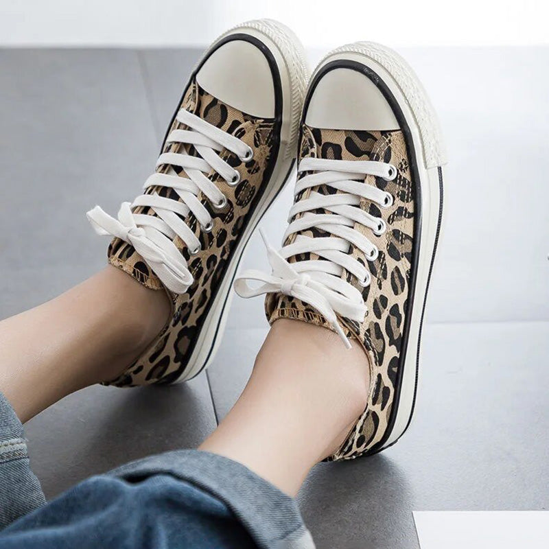 Stylish Leopard Print Women's Sneakers – Savannah