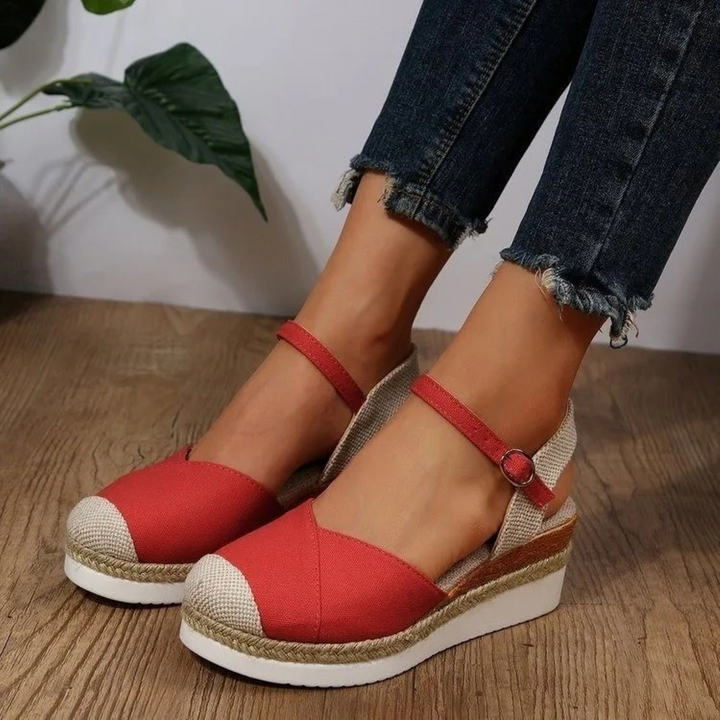 Women's Sandals with Buckle Closure and Closed Toe – Isabelle