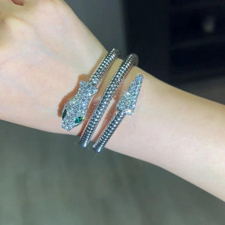Stijlvolle Slangen Armband - Nysa