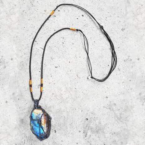 Drakenhart Labradoriet Ketting - Astrid