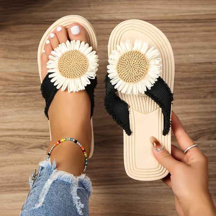 Boho Slip-On Sandals with Flower Detail – Marivi
