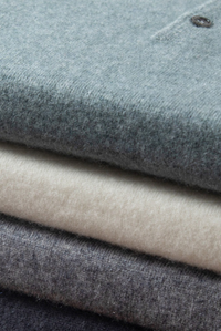 Stylish men's polo made of cashmere-merino wool - Miro