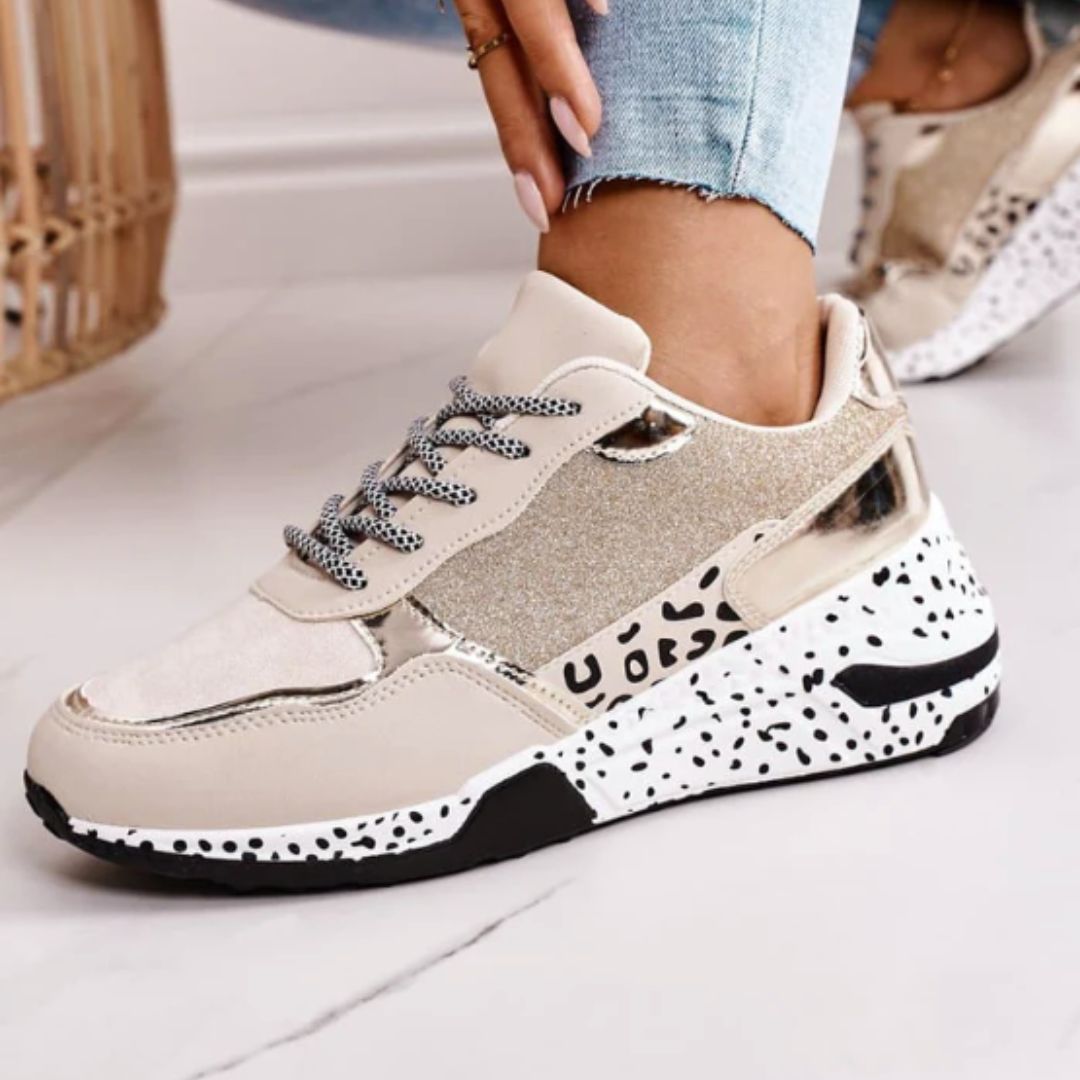 Modern Sneakers with Ergonomic Footbed - Luna