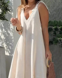 Beach dress with V-neck and airy fit – Krissy