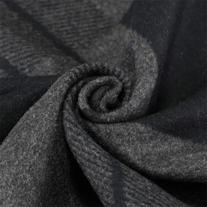 Sammy Jackson™ Checked Scarf | Stylish and warm cashmere scarf