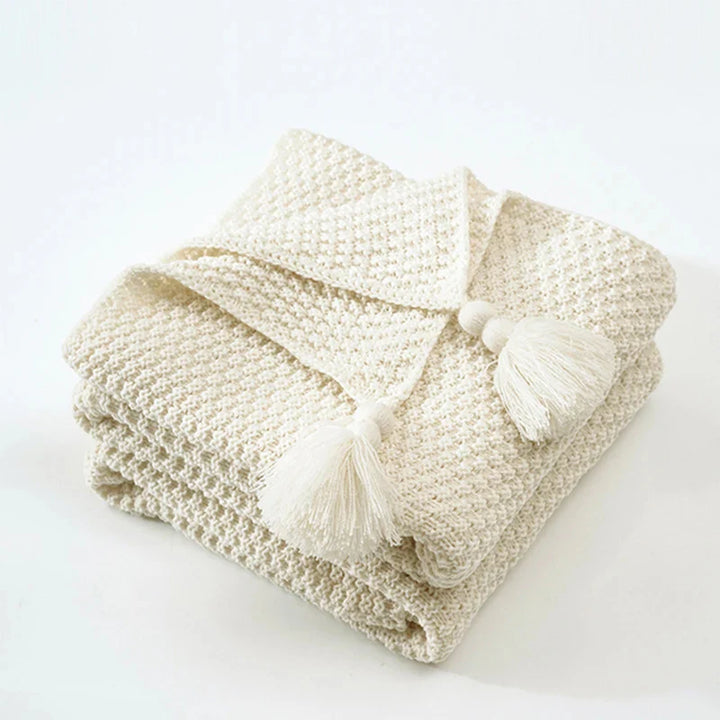 Knitted Wool Blanket with Tassels - NordicCozy