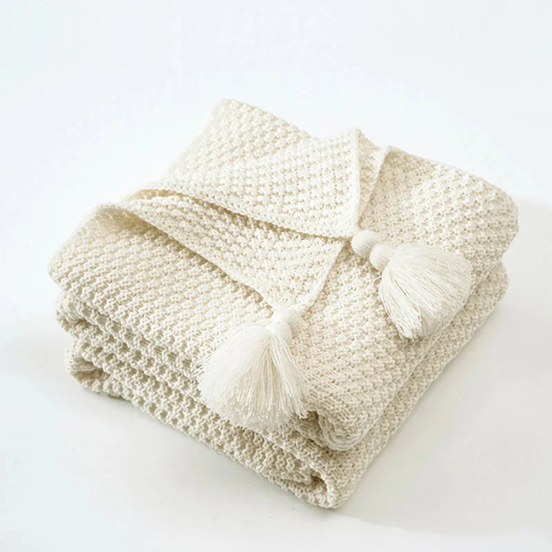Knitted Wool Blanket with Tassels - NordicCozy