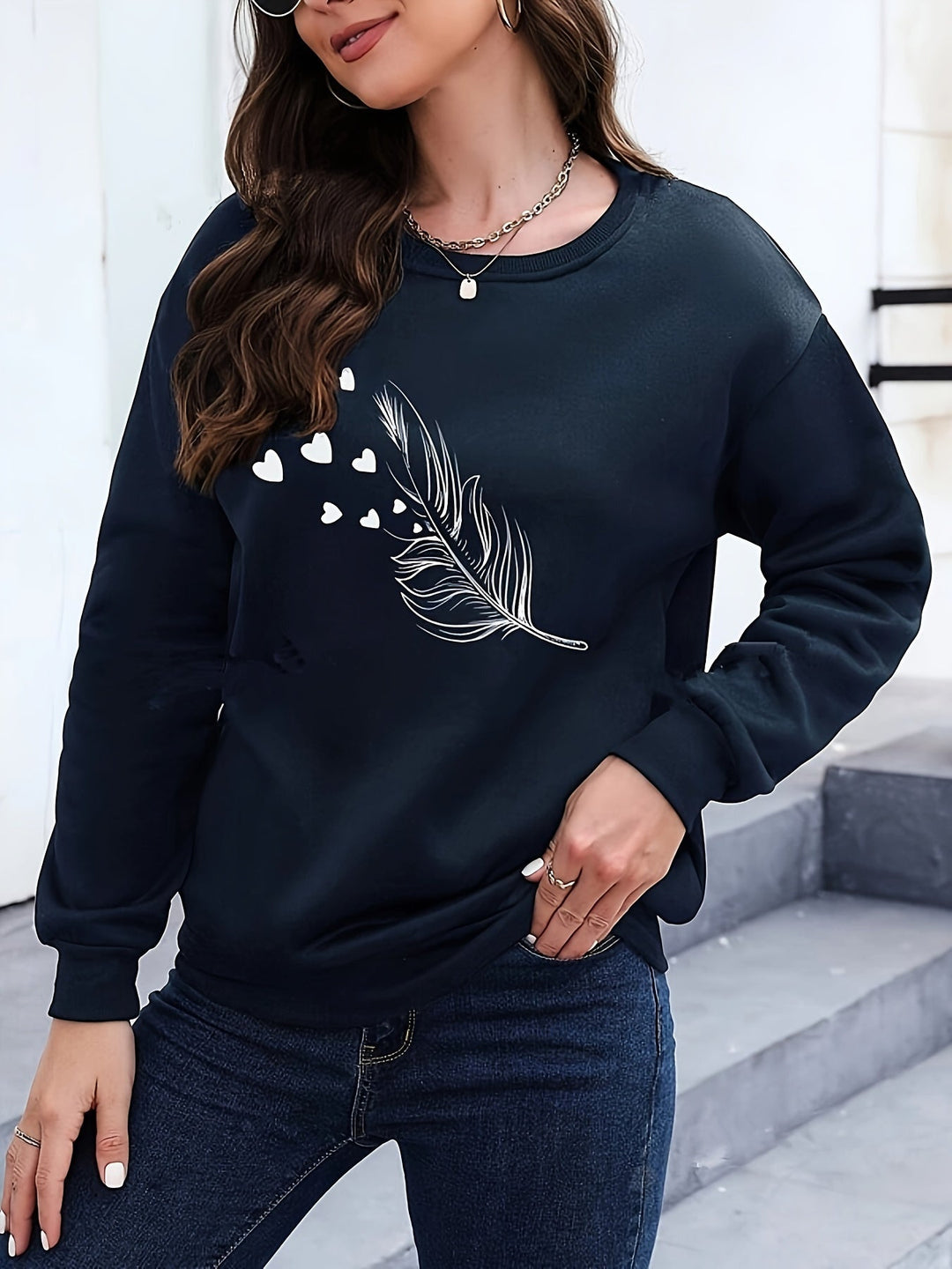 Casual Sweatshirt with Feather Print - Marisa