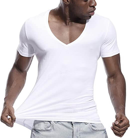 Casual and figure-flattering men's V-neck T-shirt – Jonas