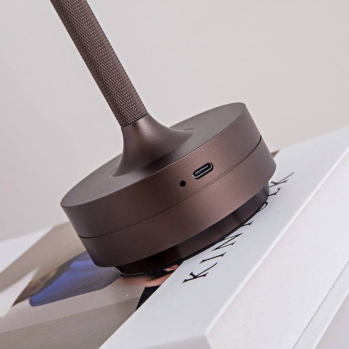 ClarityGlow Luxury Edition | Wireless LED Table Lamp