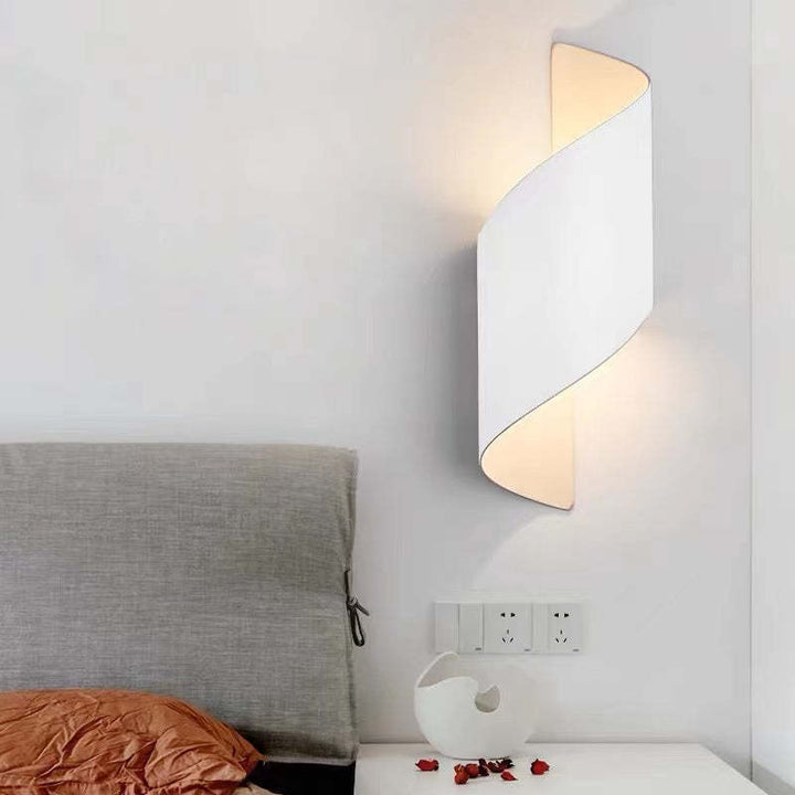 Modern Spiral LED Wall Lamp - TwistLight