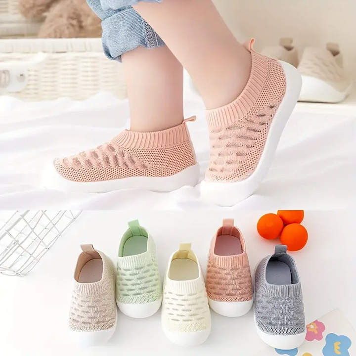 FlexiSteps – Breathable Barefoot Shoes for Toddlers