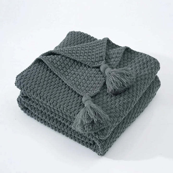Knitted Wool Blanket with Tassels - NordicCozy