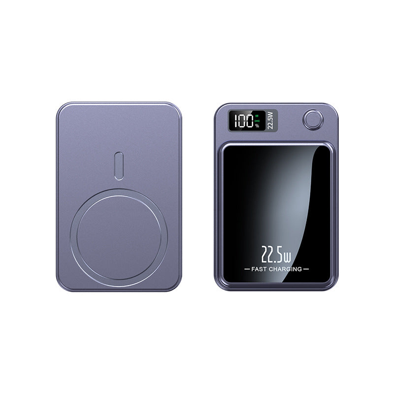 Paarsgrijze powerbank van voor- en achterkant, met magnetische oplaadring en een glanzend zwart voorvlak met led-display. 3