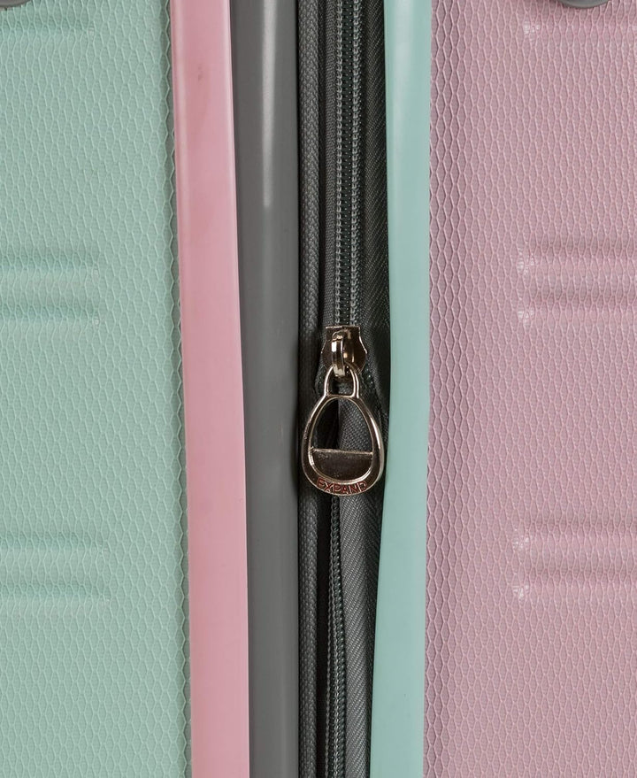 Lightweight Expandable Hardcase Carry-On with Dual Spinner Wheels