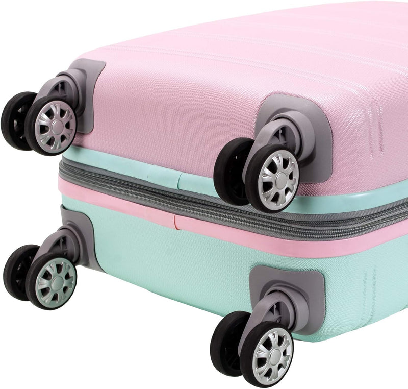 Lightweight Expandable Hardcase Carry-On with Dual Spinner Wheels