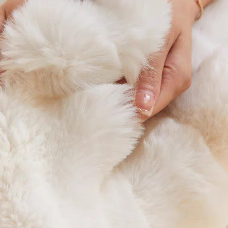 Luxury Soft Faux Fur Blanket - SnuggleFur