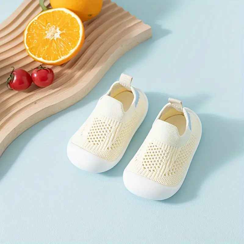 StepEase – Flexible Barefoot Sneakers for Kids