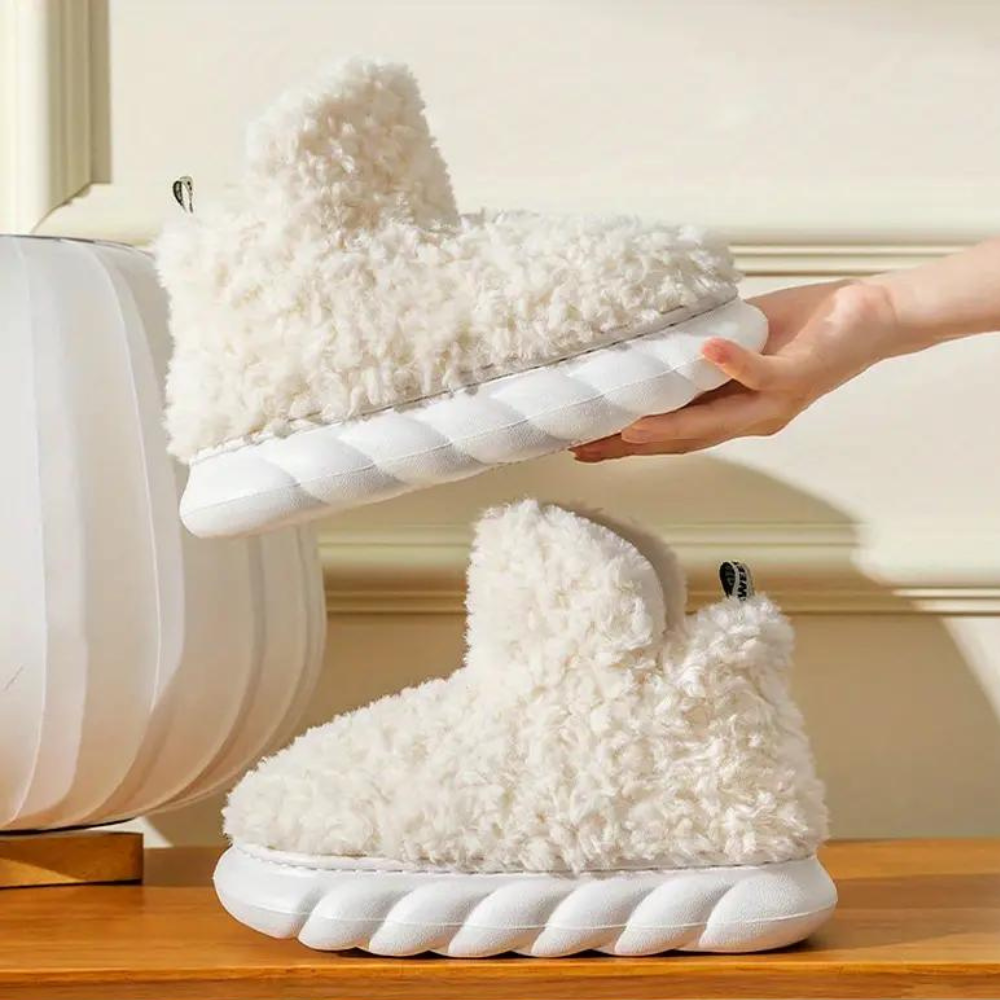 Nua - Comfy Teddy Slippers for Women