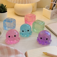 Jelly squishies op een gezellig bureau