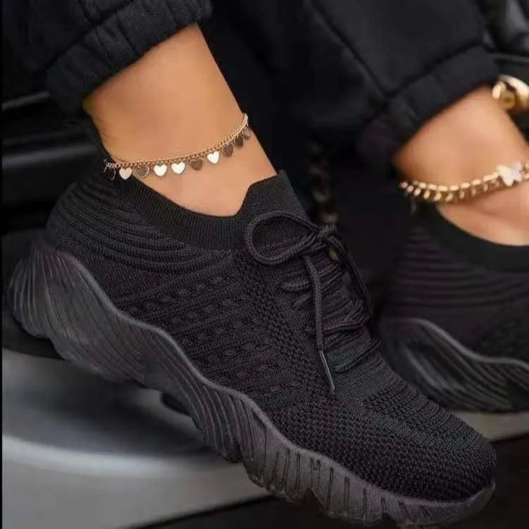 Breathable chunky women's sneakers with laces – Saphira