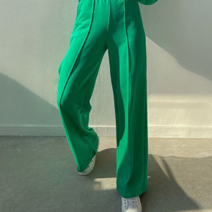 Comfortable and Luxury 2-Piece Tracksuit – Isabel