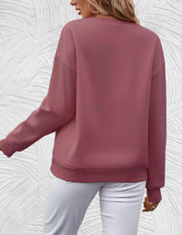 Oversized damski sweter z okrągłym dekoltem - Luna