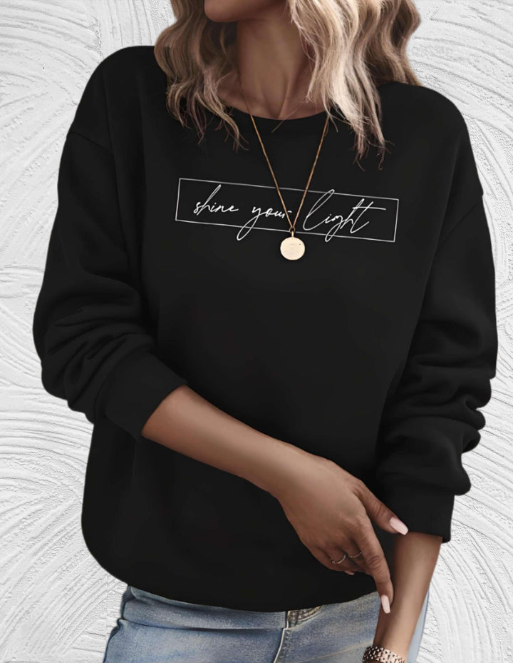 Oversized damski sweter z okrągłym dekoltem - Luna